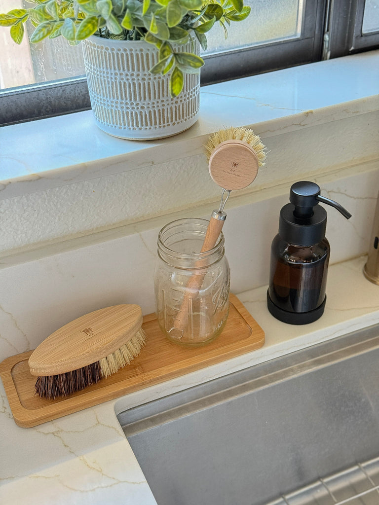Sustainable and plastic free kitchen brushes